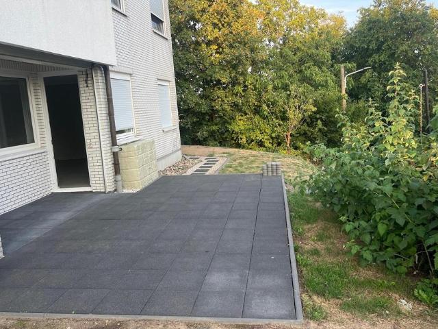 3 Zimmer Eigentumswohnung mit großem Garten und Weitblick