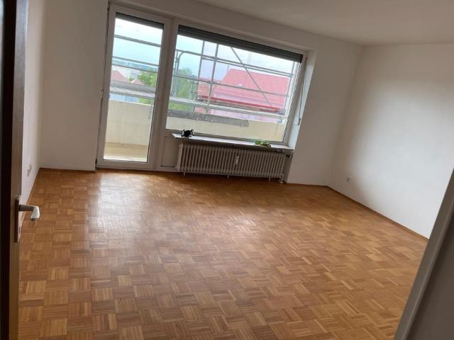 3 Zimmer Eigentumswohnung mit großer Balkon & Aufzug