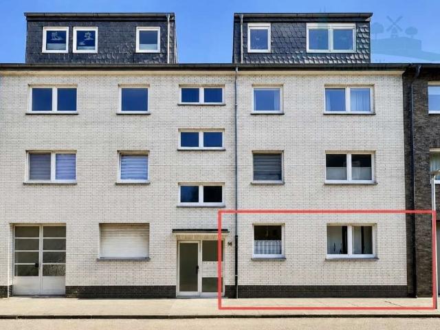 3 Zimmer Erdgeschosswohnung mit Loggia und optionaler Garage