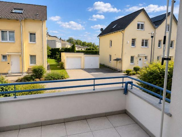 3 Zimmer Erdgeschosswohnung mit Terrasse, Balkon und Tiefgaragenstellplatz in Havelnähe