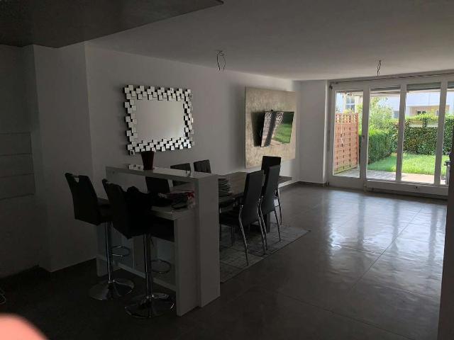 3 Zimmer Erdgeschosswohnung mit Terrasse, Garten und optionaler Einzelgarage in Kornwestheim