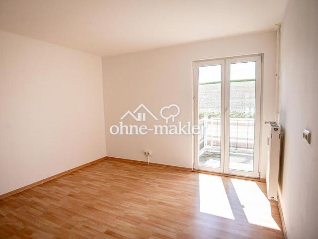 3 Zimmer Erdgeschosswohnung mit Terrasse u. kleinem Gartenanteil in 93491 Stamsried zu vermieten