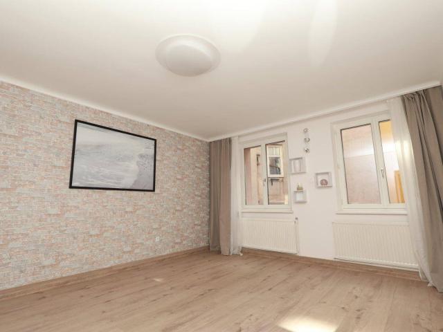 3 Zimmer Erstbezug!