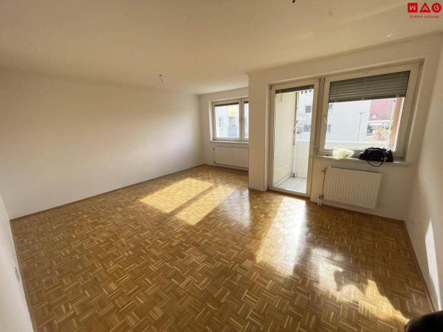 3 Zimmer Familienwohnung mit Balkon!