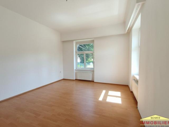 3 Zimmer Gartenwohnung mit viel Platz & Charme