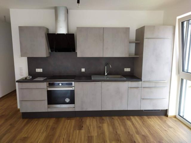 3 Zimmer Gartenwohnung, Einbauküche, 2 Tiefgaragenstellplätze mit E Lademöglichkeit in Zell