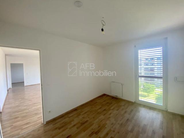 3 Zimmer Genossenschaftswohnung mit großem Innenhofbalkon