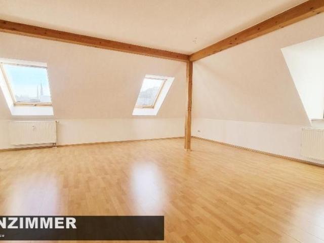 3 Zimmer in der City mit Balkon und Stellplatz