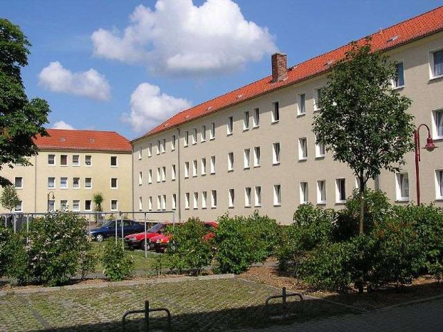3 Zimmer in der Walzwerksiedlung, Küche und Bad mit Fenster
