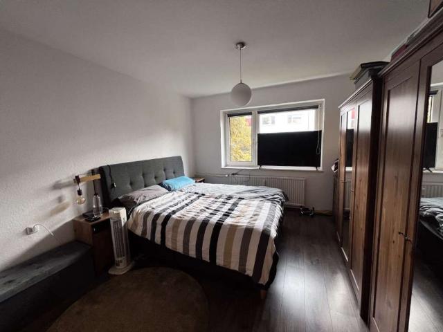 3 Zimmer in Kiel 2 bis 3 Jahre Zwischenmiete WG geeignet ! Gesamtmiete!vollständig möbliert !
