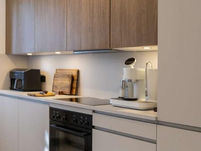 3 Zimmer ! Kernsaniert ! Hochparterre Wohnung inkl Balkon ! Gebäude wird umfangreich saniert