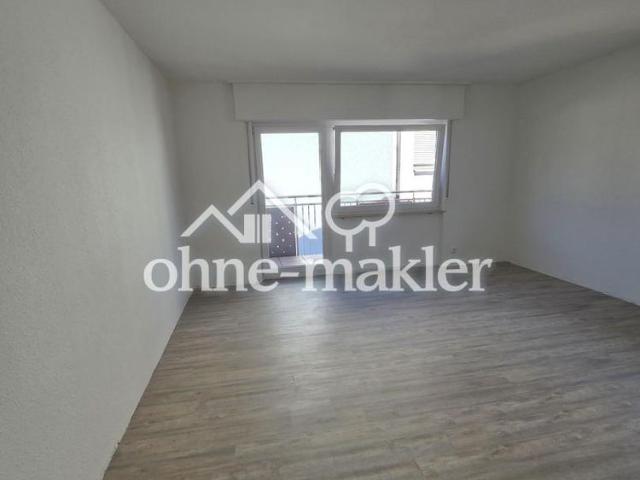 3 Zimmer Küche Bad + Gäste WC mit Balkon in zentraler Innenstadtlage in 74722 Buchen