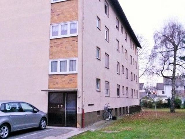 3 Zimmer, Küche, Dusche, Balkon, 2.OG rechts