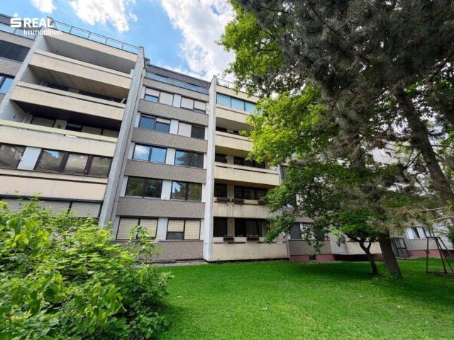 Grünruhelage, 3 Zimmer + ca. 8 m² Loggia