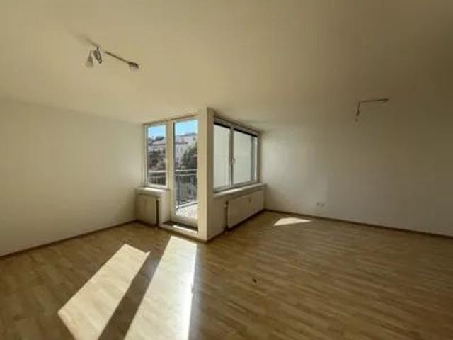 3 Zimmer Maisontte Wohnung mit Loggia nahe Millennium Tower in 1200 Wien zu mieten