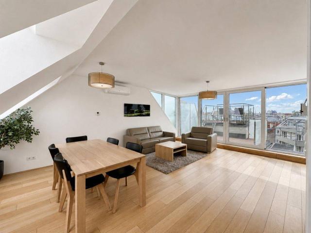 3 Zimmer Maisonette Dachgeschosswohnung mit Südbalkon nahe Augarten