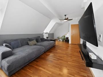 3 Zimmer Maisonette im Dachgeschoss mit Aufzug, zentral in Aichach