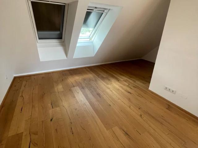 3 Zimmer Maisonette + zwei Balkone!