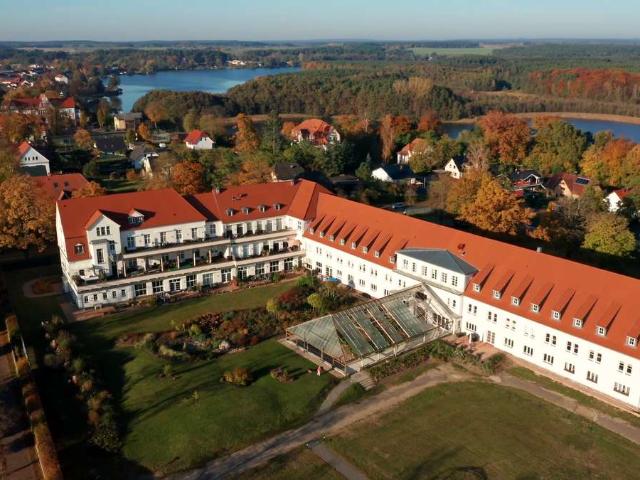 3 Zimmer Maisonetten Wohnung zwischen See und Park