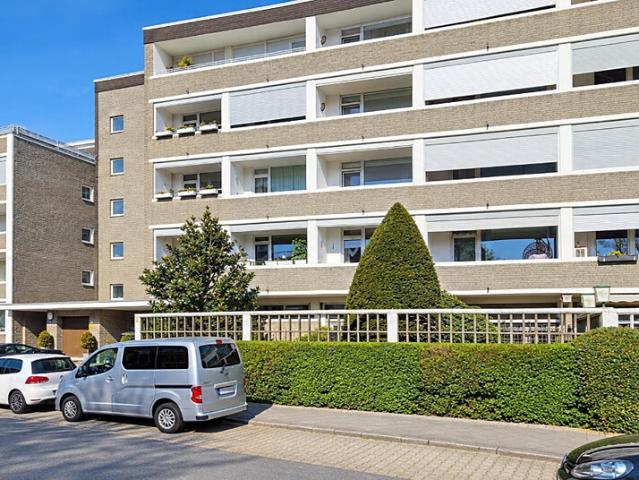 3 Zimmer Maisonettewohnung EG & 1. OG mit 2 Balkonen und Schwimmbadanteil in Viersen Dülken