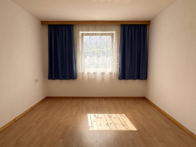 3 Zimmer Maisonettewohnung mit Garten und Tiefgaragenplatz in Pfons