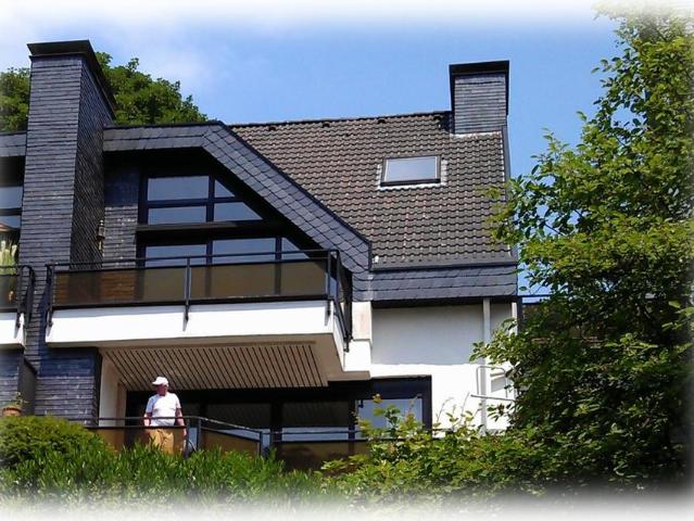 3 Zimmer Maisonnette Wohnung bester Lage Schmachtenberg