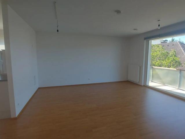3 ZIMMER MIETWOHNUNG IN DER HAFENSTRASSE MIT GARAGE UND LOGGIA!