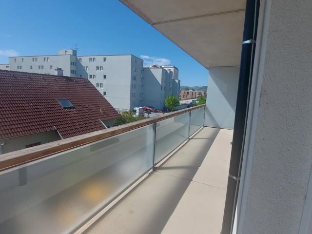 3 ZIMMER MIETWOHNUNG IN DER HAFENSTRASSE MIT GARAGE UND LOGGIA!