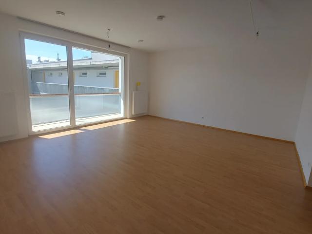 3 ZIMMER MIETWOHNUNG IN DER HAFENSTRASSE MIT GARAGE UND LOGGIA!