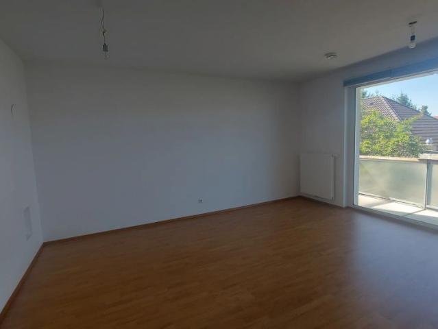 3 ZIMMER MIETWOHNUNG IN DER HAFENSTRASSE MIT GARAGE UND LOGGIA!