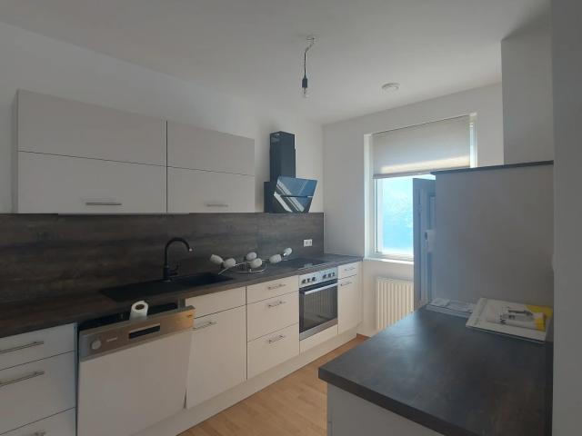 3 ZIMMER MIETWOHNUNG IN DER HAFENSTRASSE MIT GARAGE UND LOGGIA!