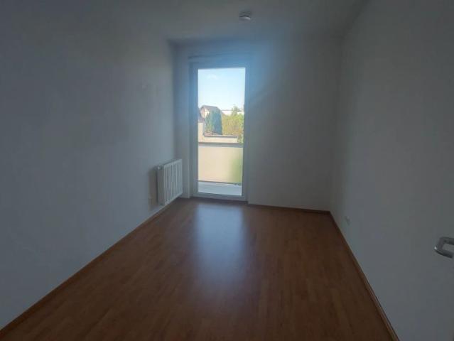 3 ZIMMER MIETWOHNUNG IN DER HAFENSTRASSE MIT GARAGE UND LOGGIA!