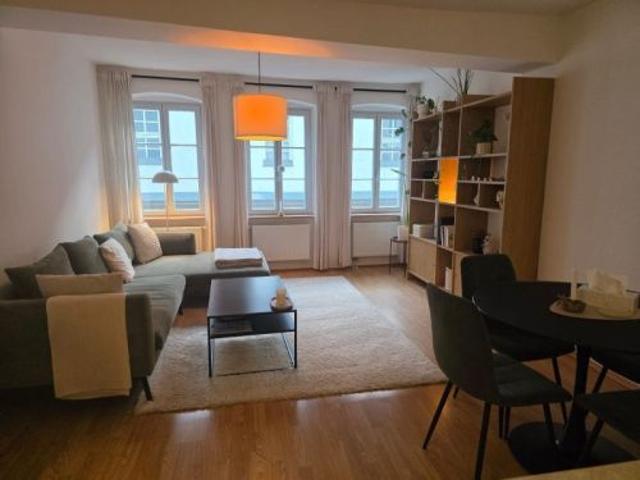 3 Zimmer Mietwohnung mit Stellplatz und Garage sowie Garten mit Freisitz und Teich sowie Wasserlauf in 97456 Sennfeld 1592
