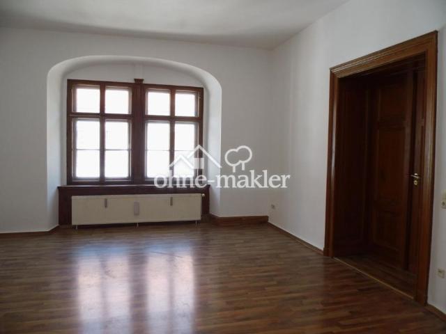3 Zimmer mit anliegender überdachter Terrasse in der historischen Altstadt