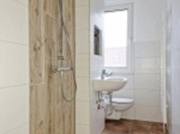 3 Zimmer mit bodenebener Dusche und riesigem Balkon