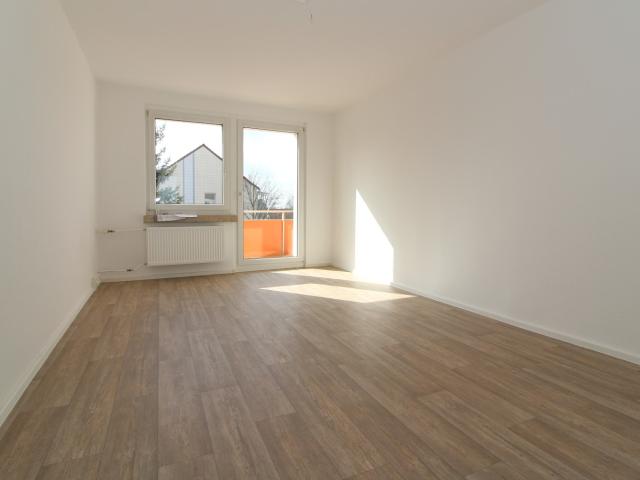 3 Zimmer mit Balkon!