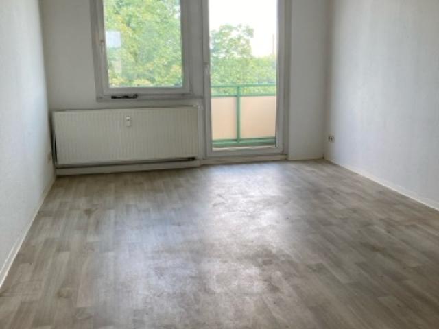 3 Zimmer mit Balkon