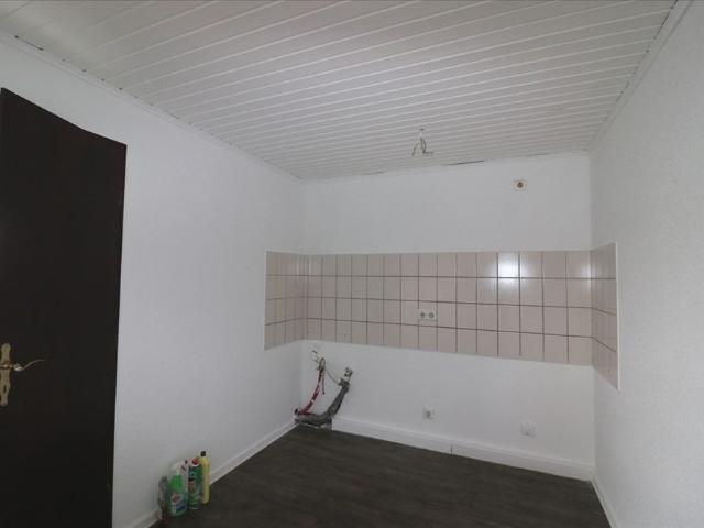 3 Zimmer mit Flair im Dachgeschoss* in Krefeld, Hardenbergstr