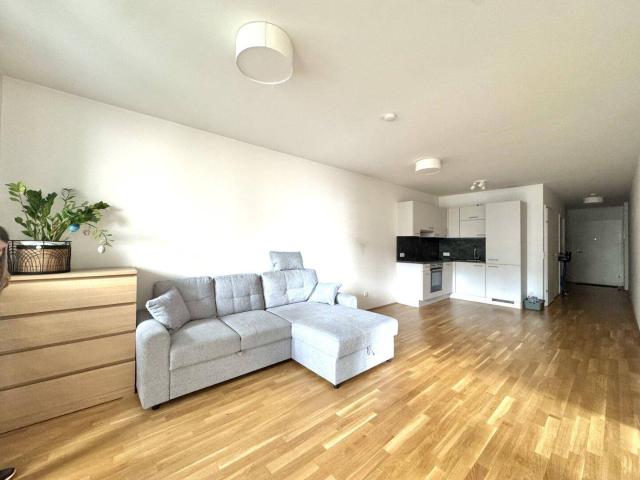 3 Zimmer mit Loggia in Ruhelage