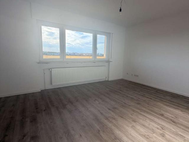 3 Zimmer mit zwei Balkonen und Weitblick über die Dächer Fürths