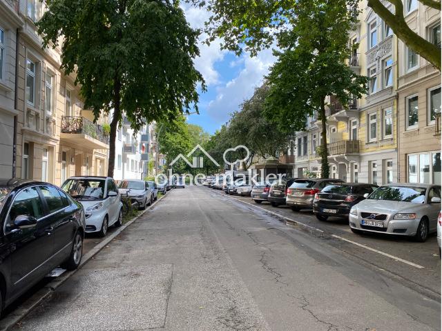 3 Zimmer nach Wunsch renovierter Altbau Ruhiges Wohnen im Zentrum von Eimsbüttel