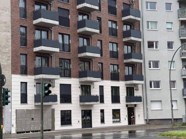 3 Zimmer Neubau, zentral, Erstbezug, ruhige Lage im Hinterhof