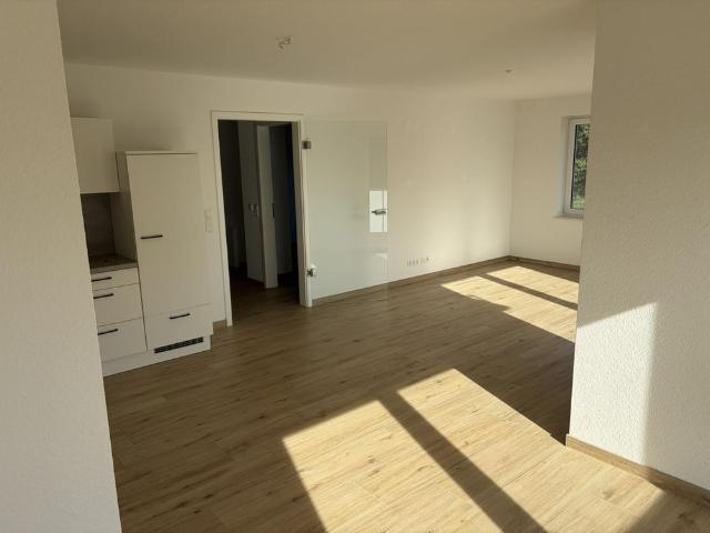 3 Zimmer Obergeschosswohnung mit Balkon, Markise, Einbauküche, Aufzug, PKW Stellplatz in Bad Zwischenahn