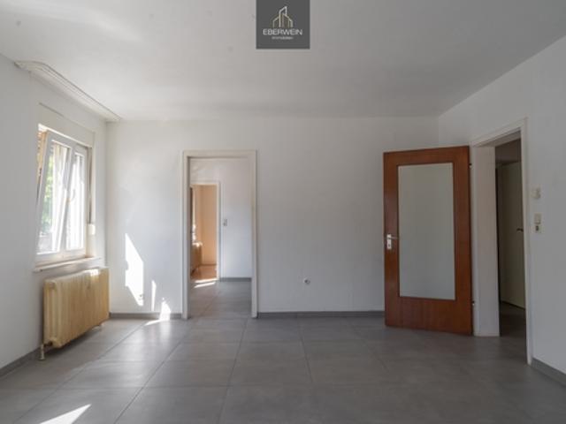 3 Zimmer Ortsmitte 921,00 EUR Kaltmiete, ca.76,75 m² Wohnfläche