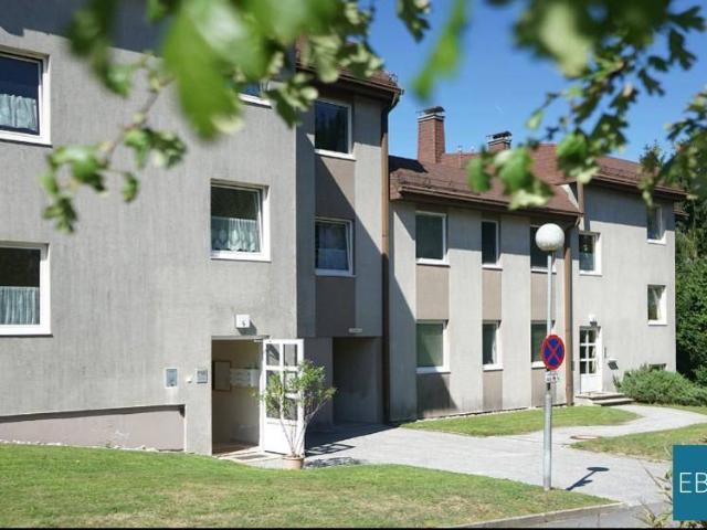 3 Zimmer Pärchen oder Familienwohnung im Erdgeschoss mit Loggia