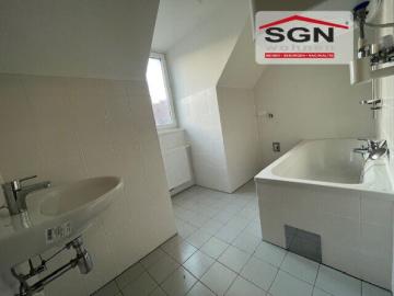 3 Zimmer spezielle Dachgeschoßwohnung