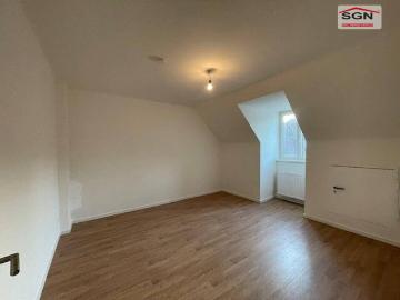 3 Zimmer spezielle Dachgeschoßwohnung