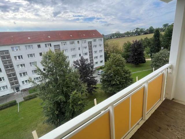 3 Zimmern und Balkon in ruhiger Lage mit Aufzug