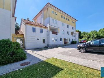 3 Zimmerwohnung im 3.OG mit Loggia