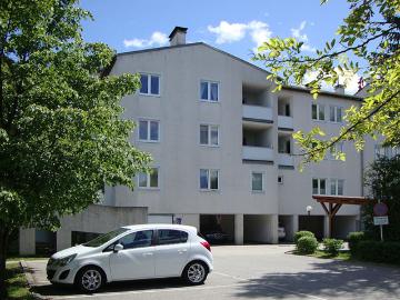 3 Zimmerwohnung im 1.OG mit Balkon